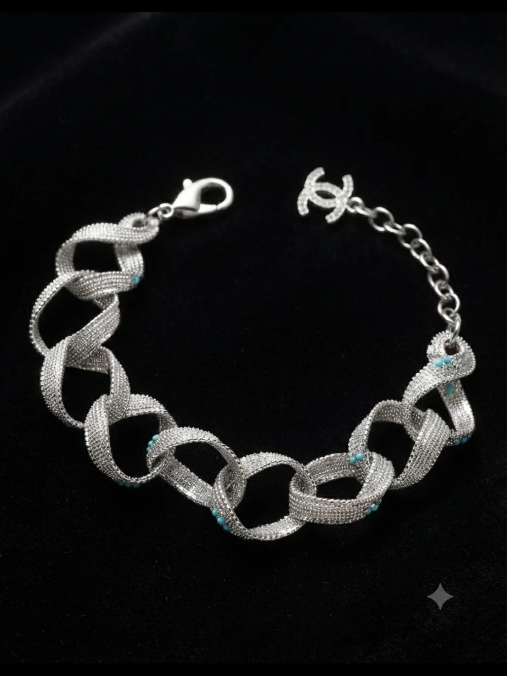 Modern Lux Fashion Silver Chain Bracelet with Turquoise Accents